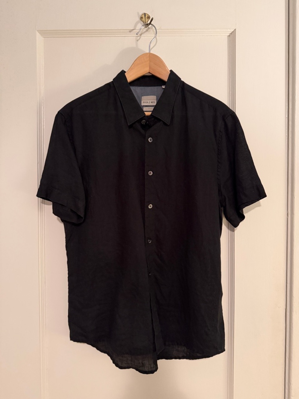 Stitch Note Black Linen Short-Sleeve Casual Button-Down Shirt